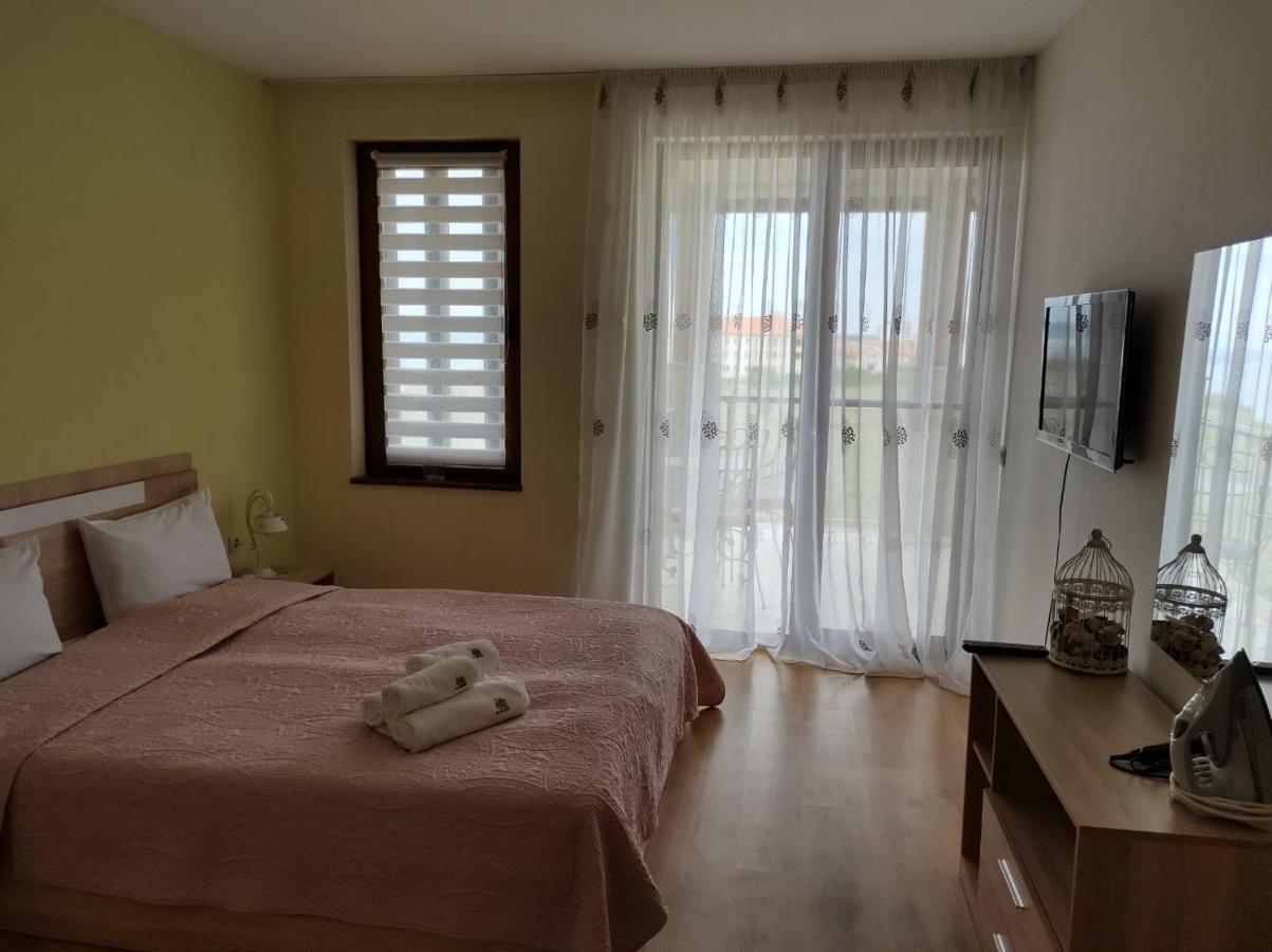 July Morning Seaside Resort Kavarna Exterior foto